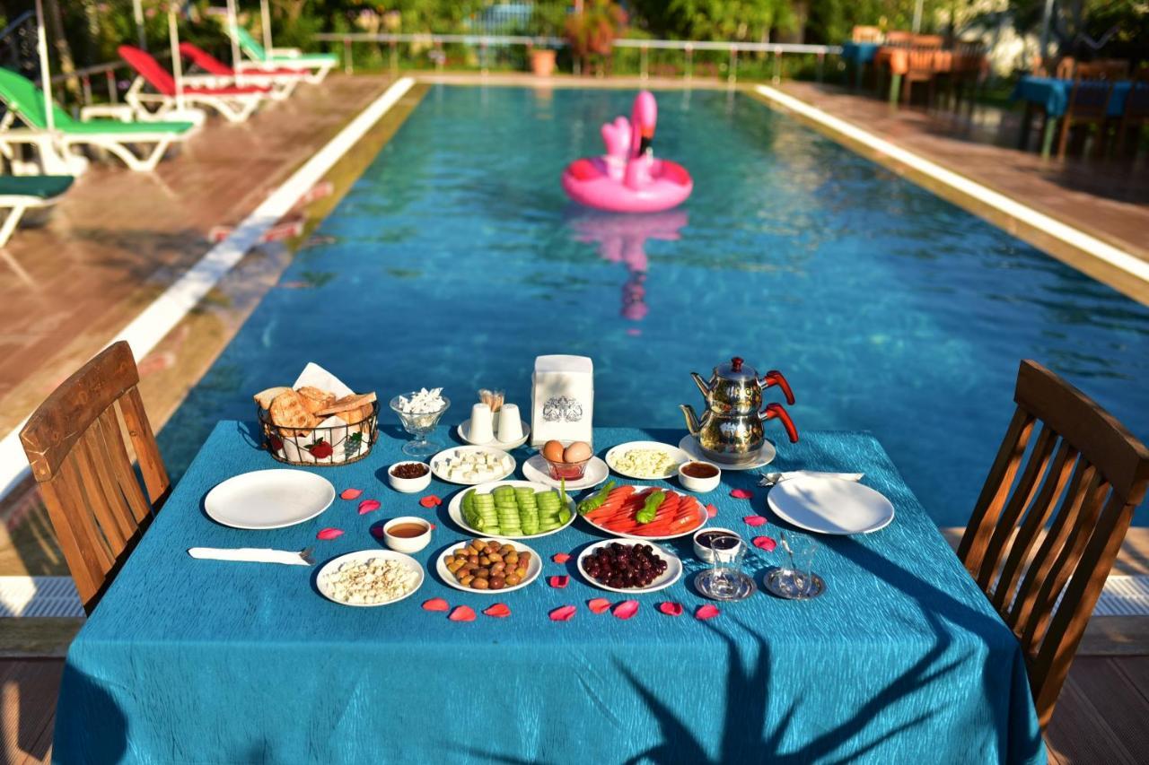 Guentur Hotel & Restaurant Gocek  Bagian luar foto